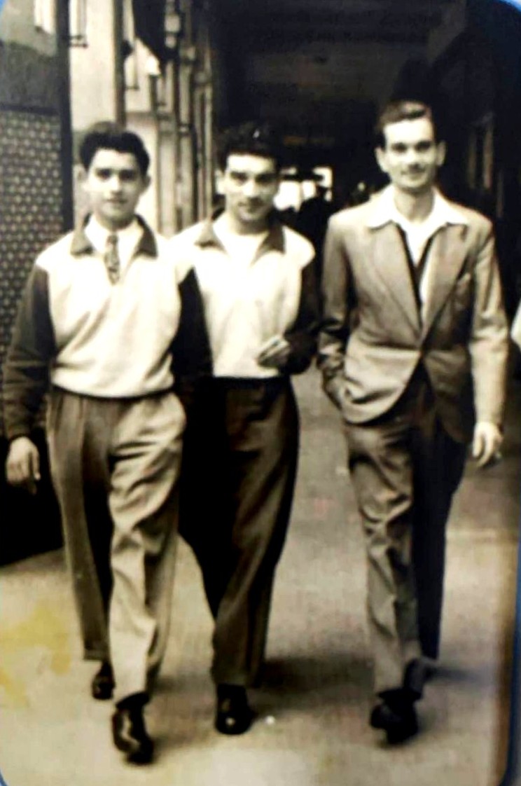 פנחס ברחובות קזבלנקה בנעוריו